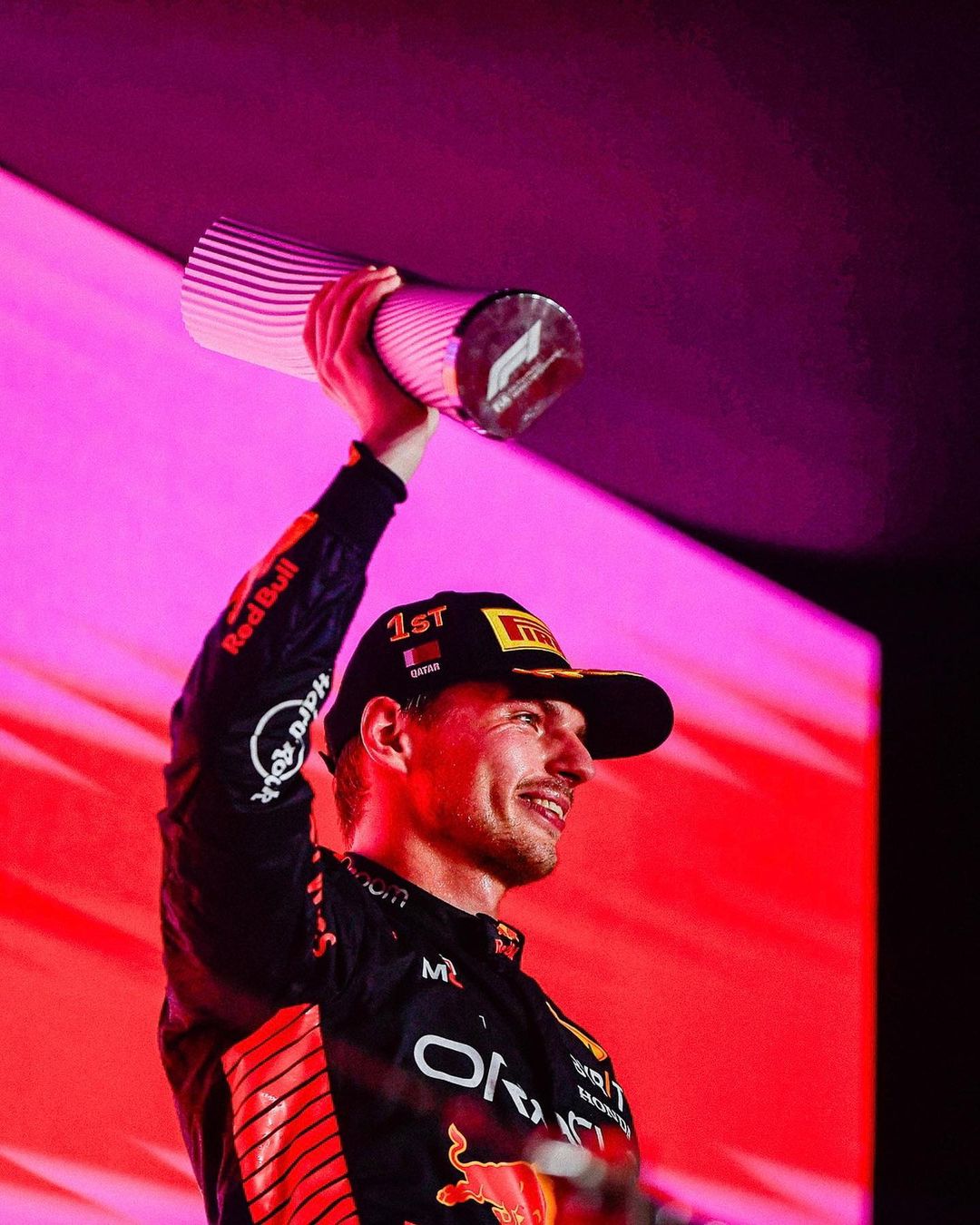MAX VERSTAPPEN RED BULL RACING